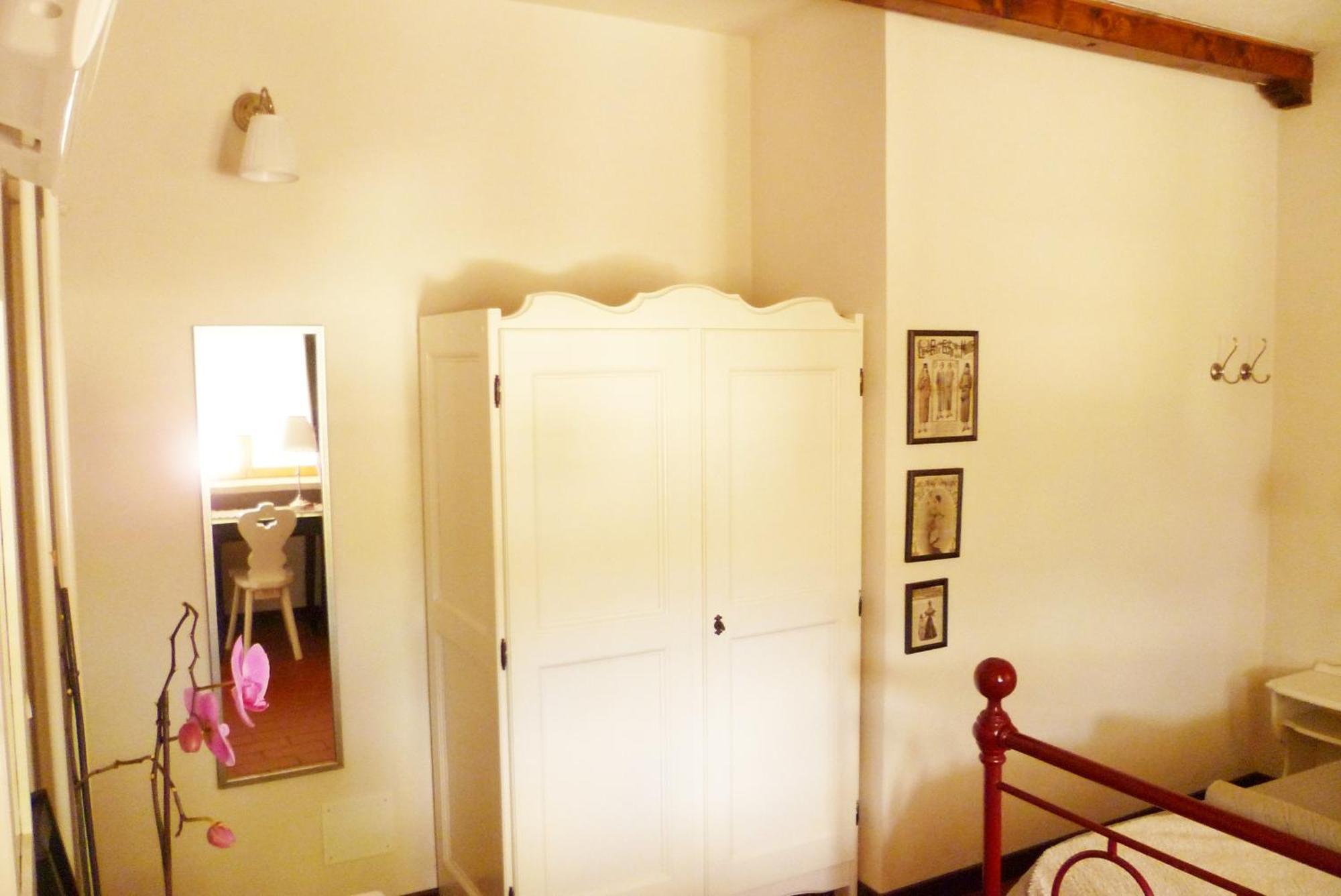 B&B Colle Di Terria Country House Contigliano Bagian luar foto